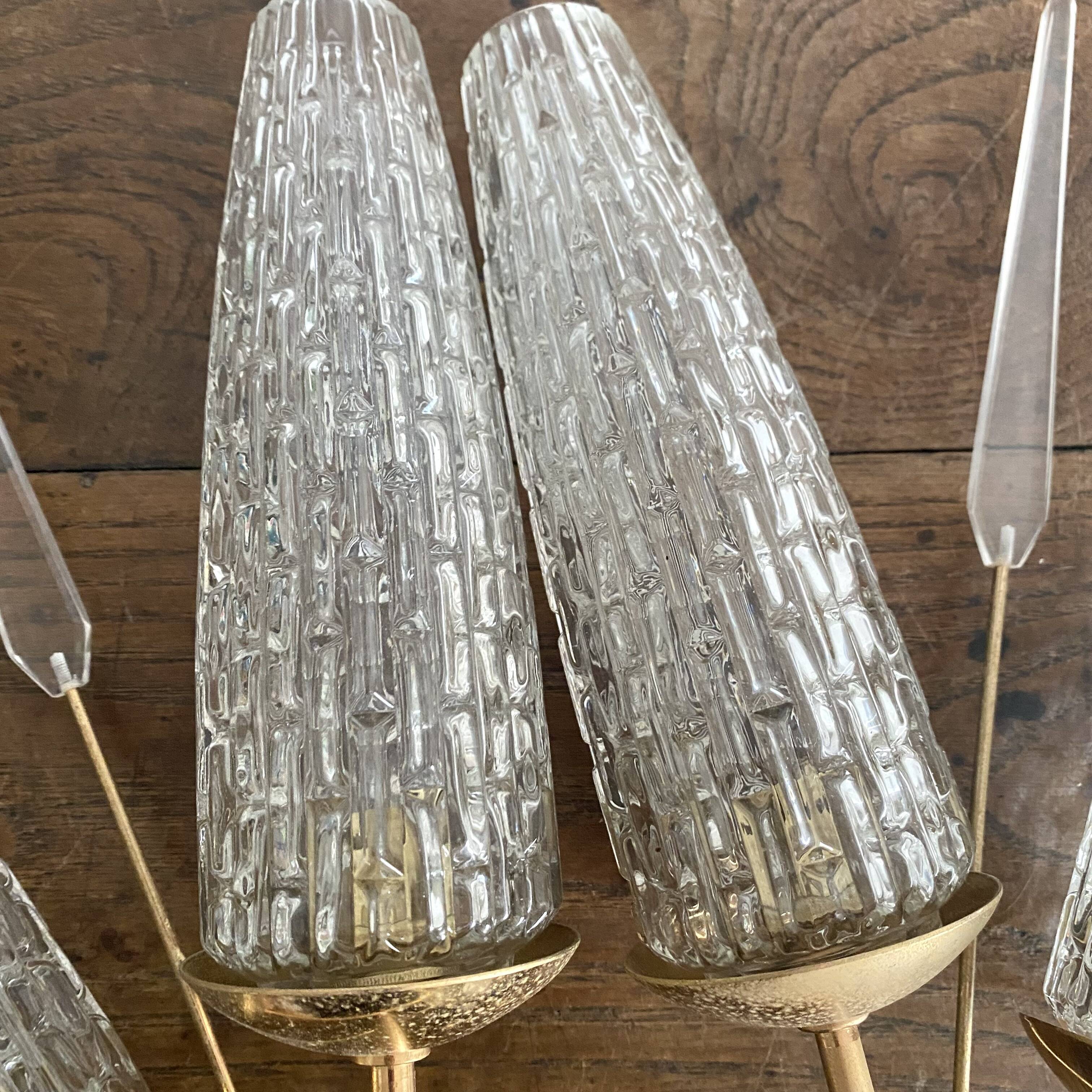 Pair of wall sconces from the 60s, gold metal and tulips.