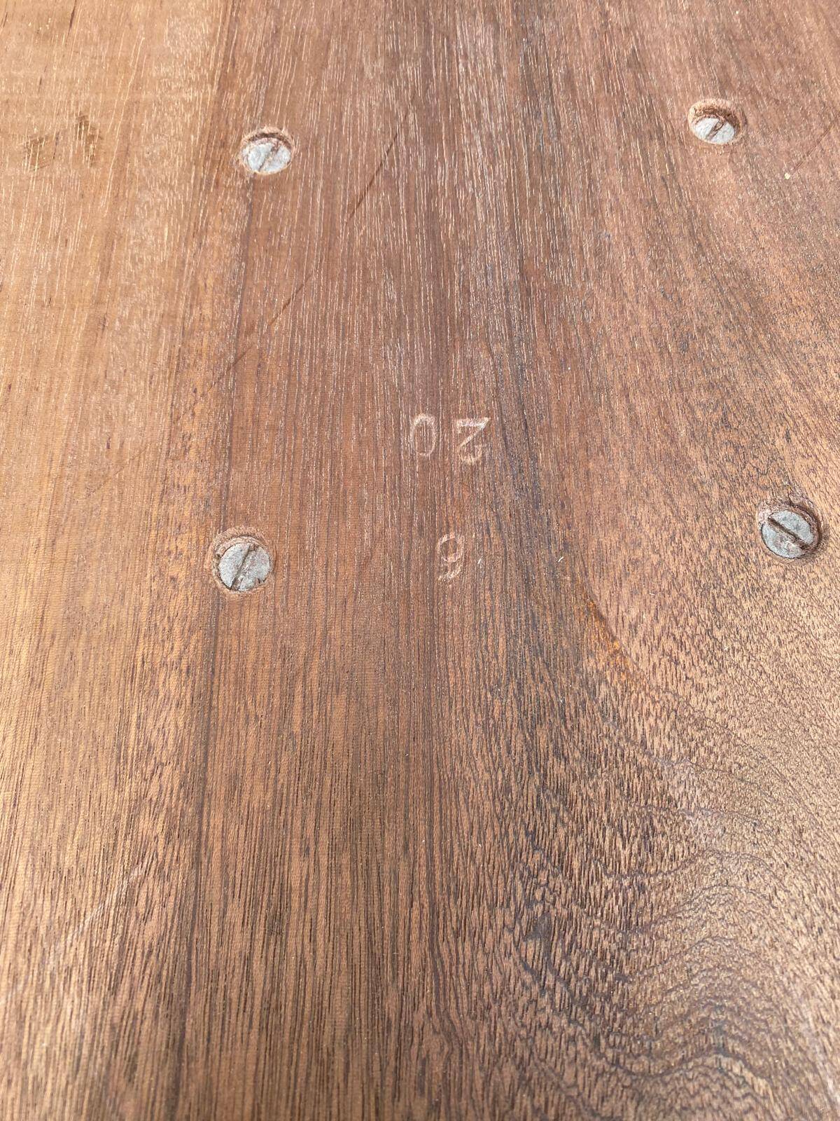 Round extendable dining table in solid mahogany from the 1930s.