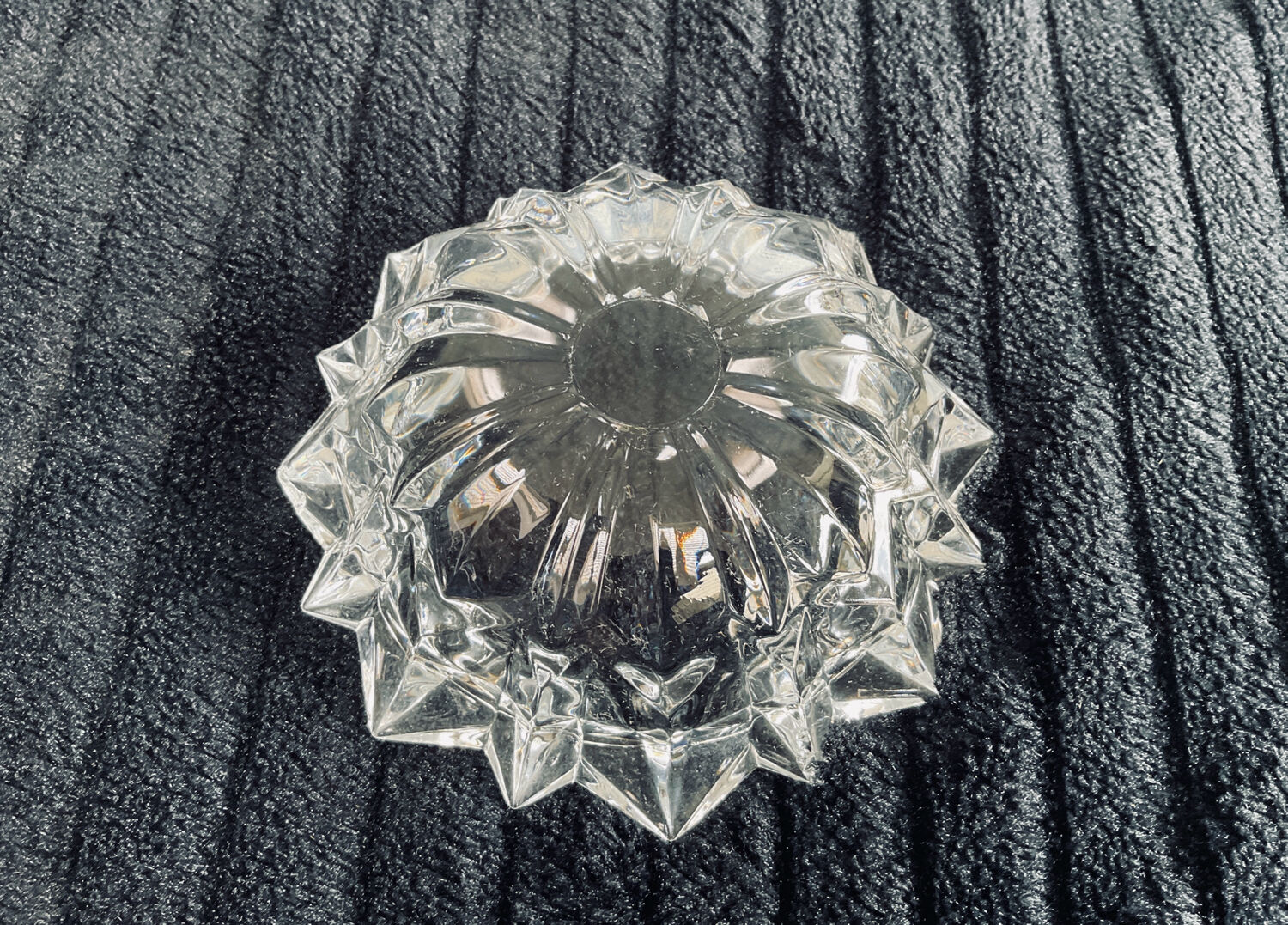 Vintage crystal bonbonnière