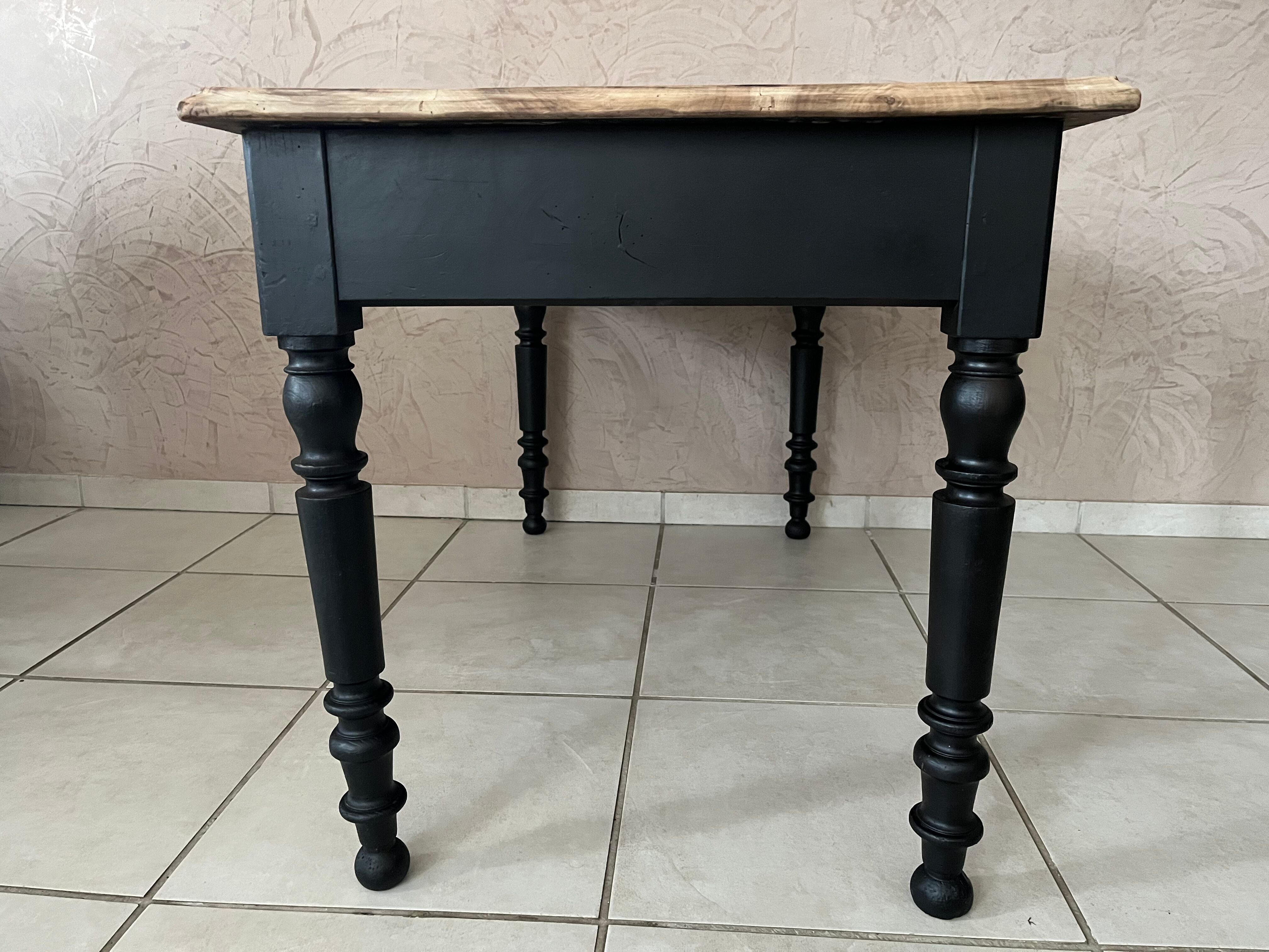 Farmhouse table