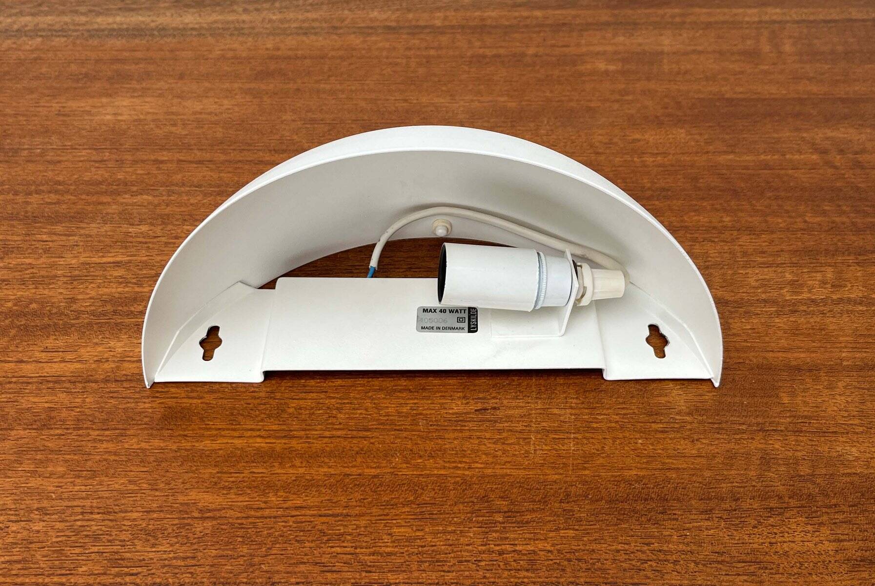 Vintage Danish minimalist wall lamp by Lyskilde.