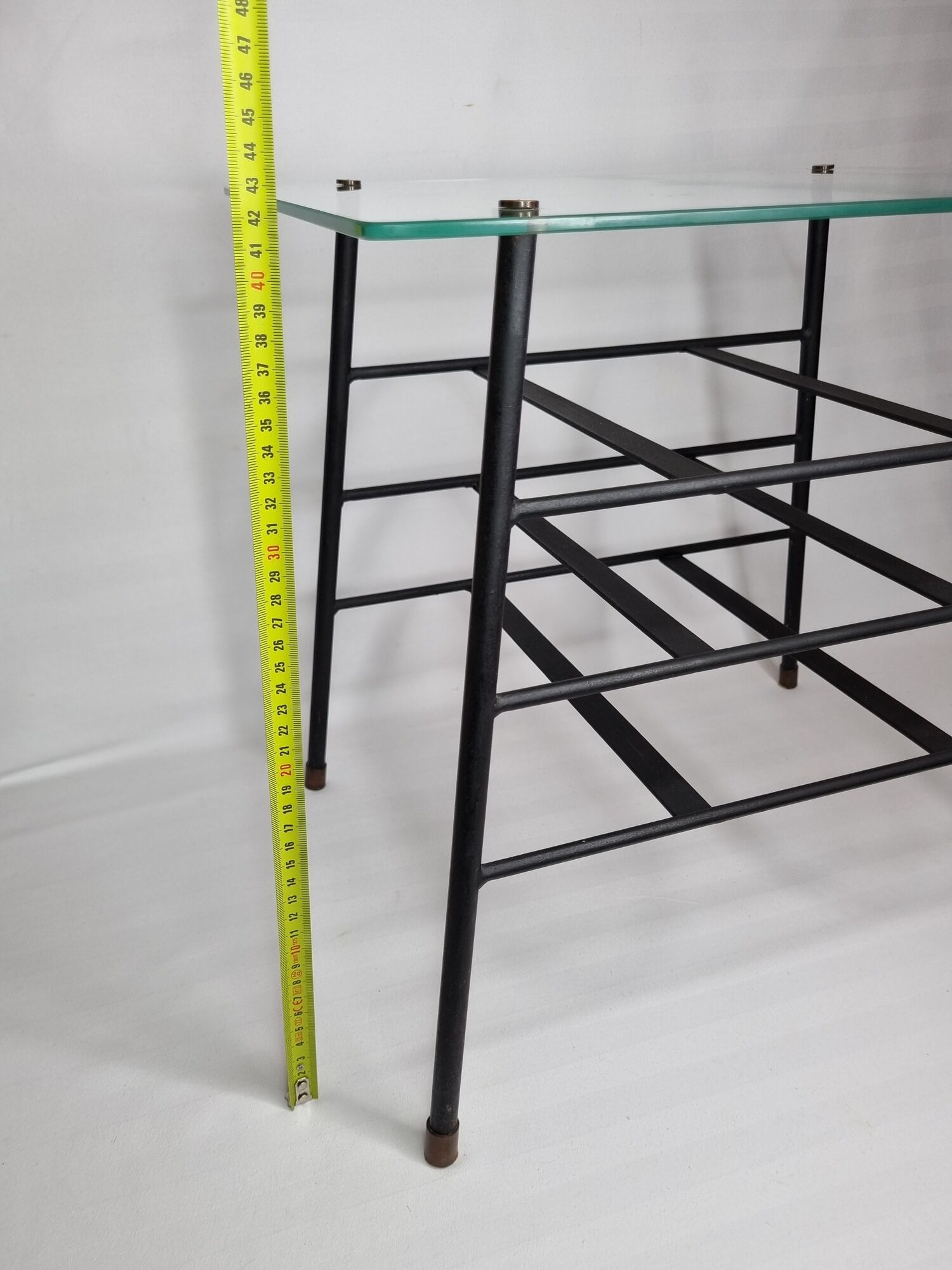 Vintage coffee table and door reviewed in glass and metal, 50s