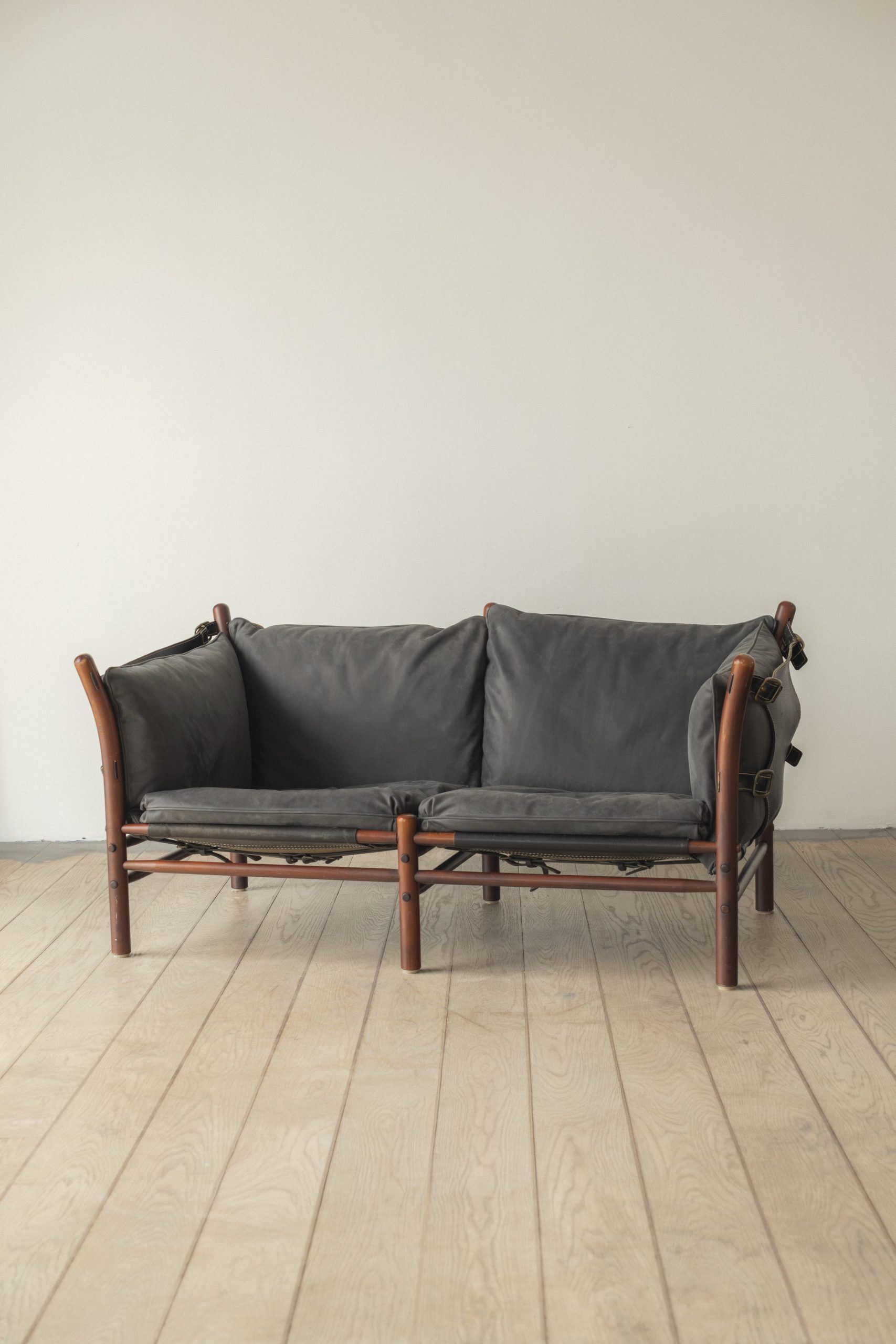 Arne Norell (Illona), sofa