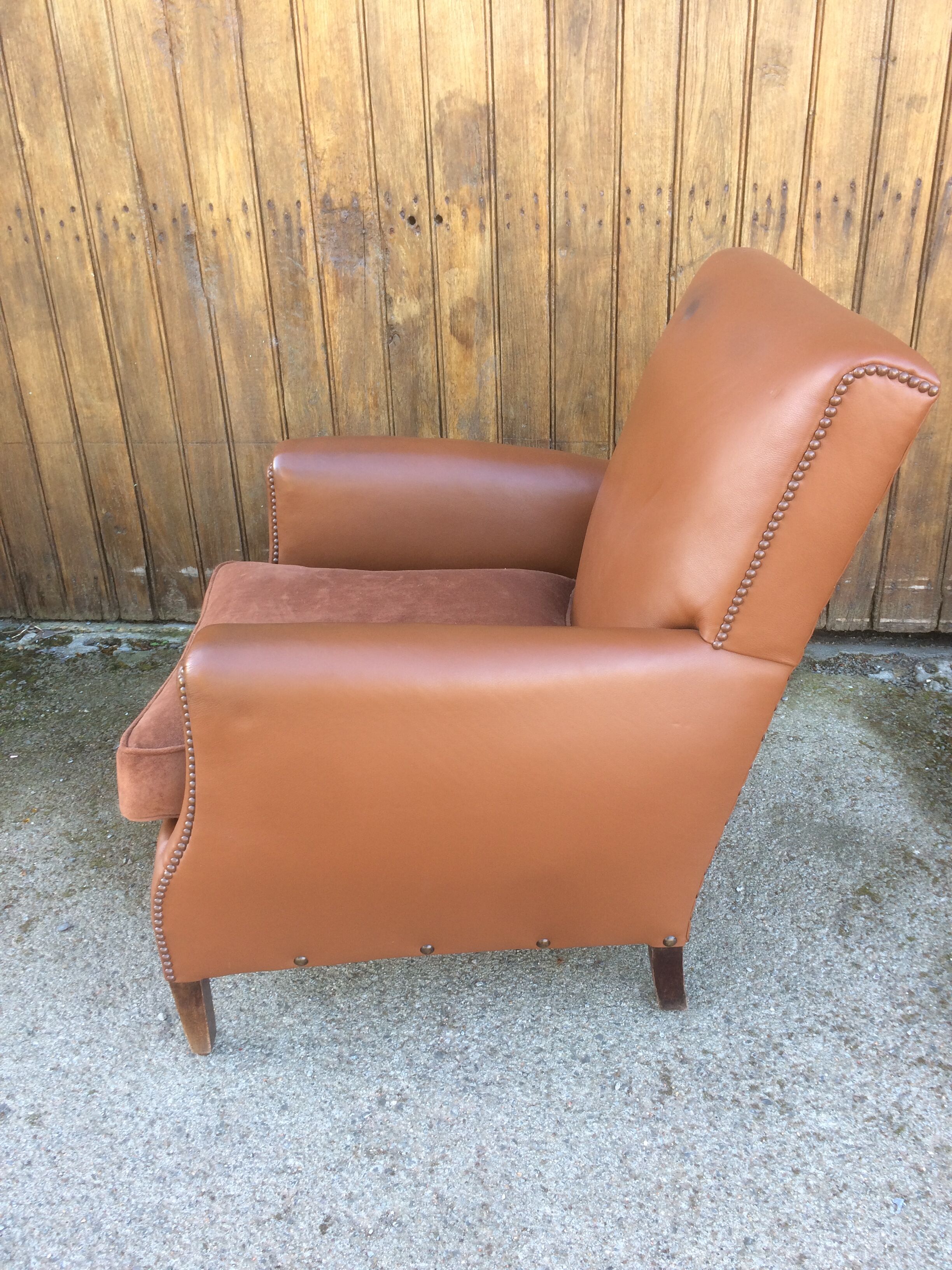 Leather club armchair