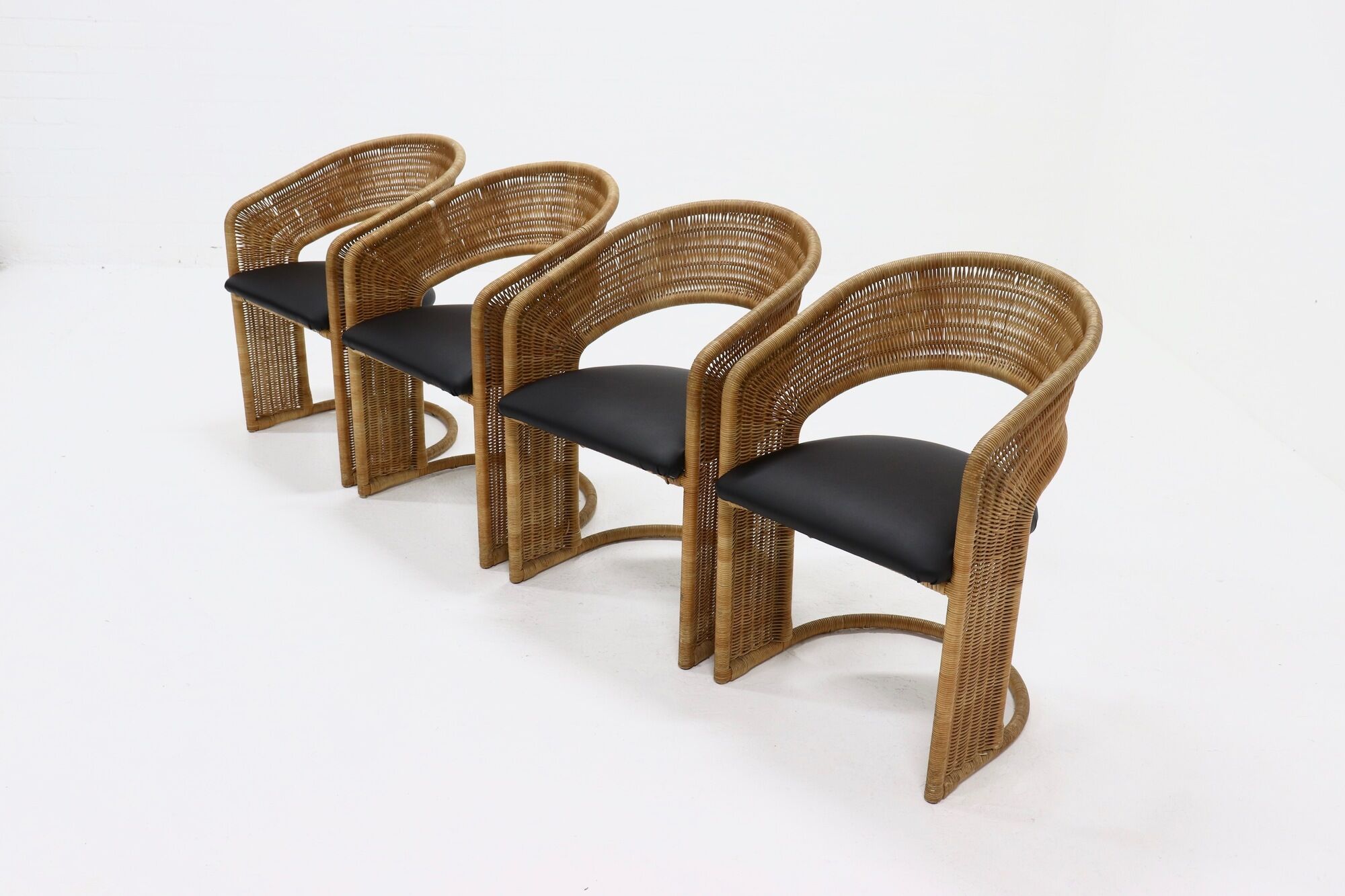 Set de 4 chaises de salle à manger en rotin par Luit van der Helm, Pays-Bas Années 1980