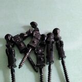 Shepherdesses for wooden shutters