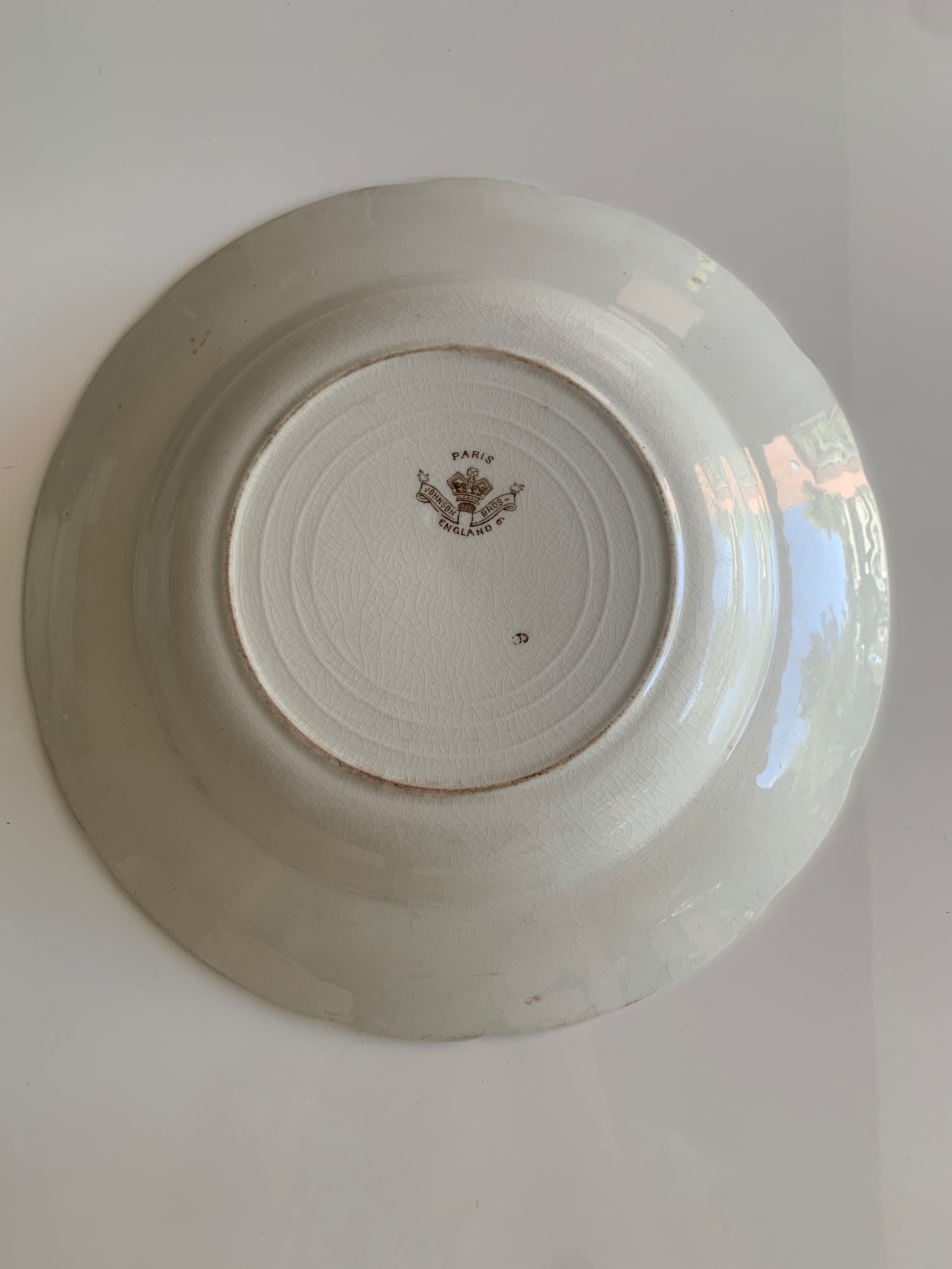 Hollow plates Johnson Bros Paris England 6