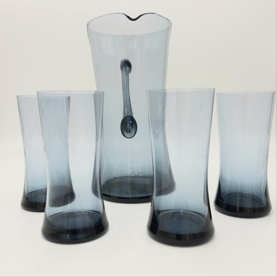 Vintage blue orangeade service