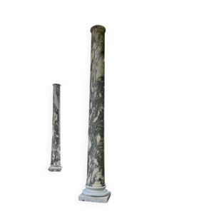 Paire de grandes colonnes - marbre