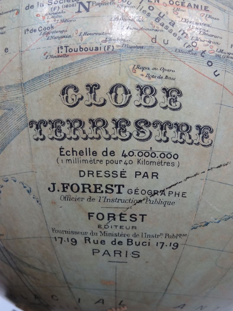 Globe terrestrial Forest late nineteenth / early twentieth wood base turned