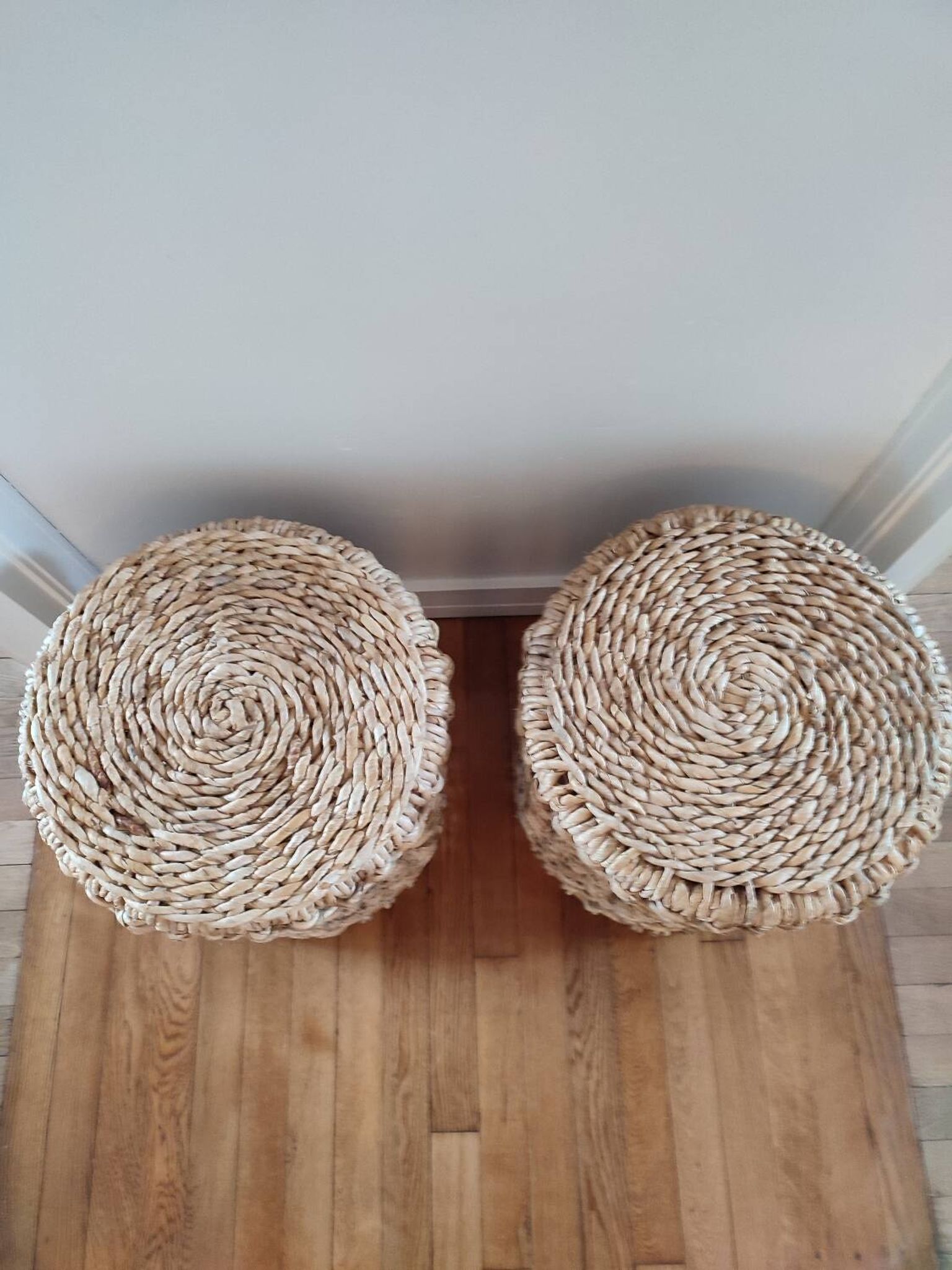 Flamant brand stool