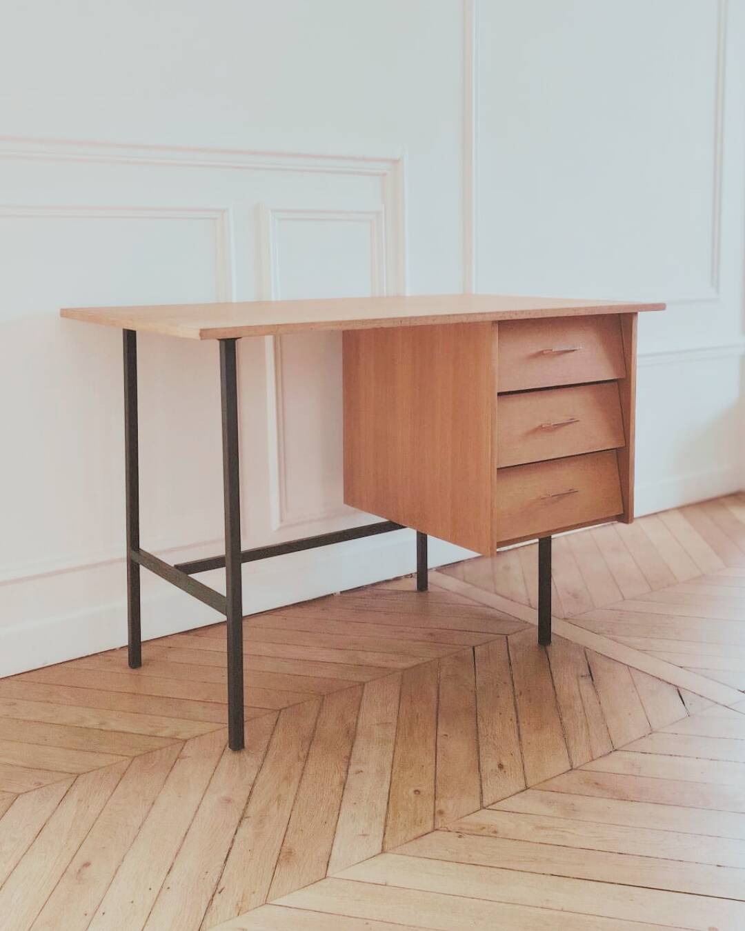 Renovated vintage modernist desk, metal & oak, 1950s/60s