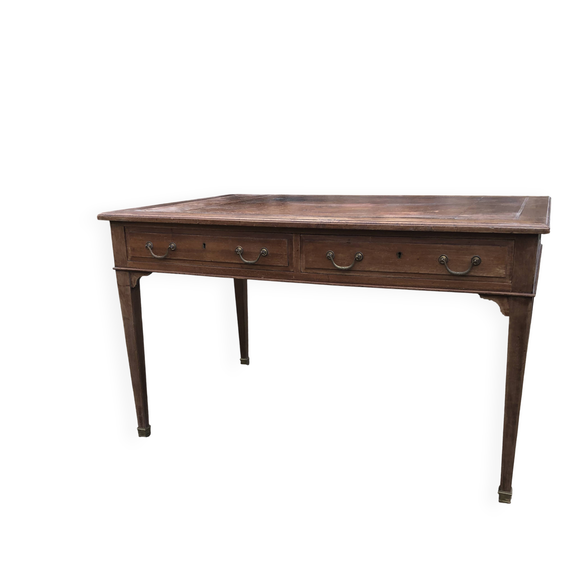 Bureau style Louis XVI