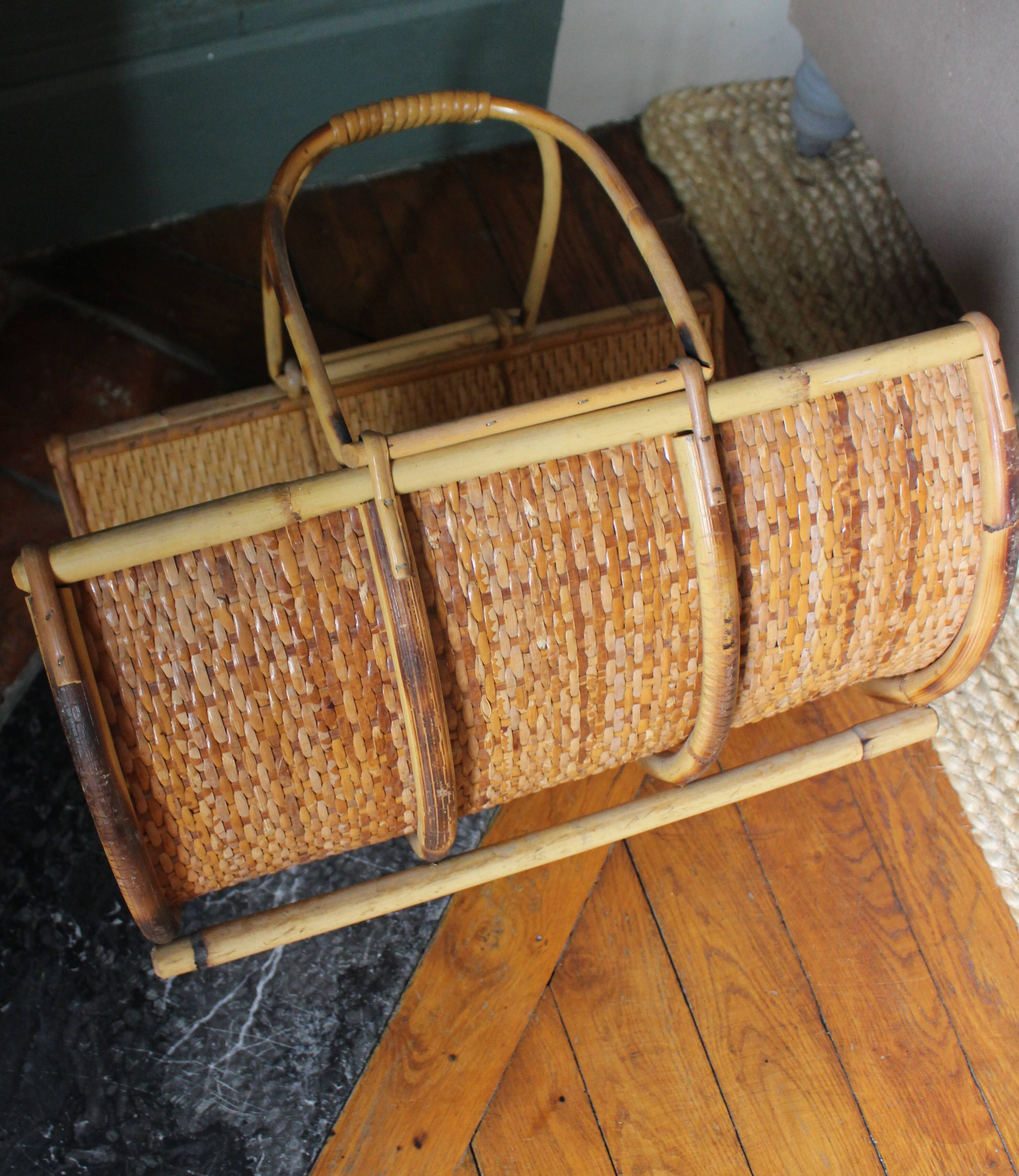 Porte revues panier bûches rotin osier vintage