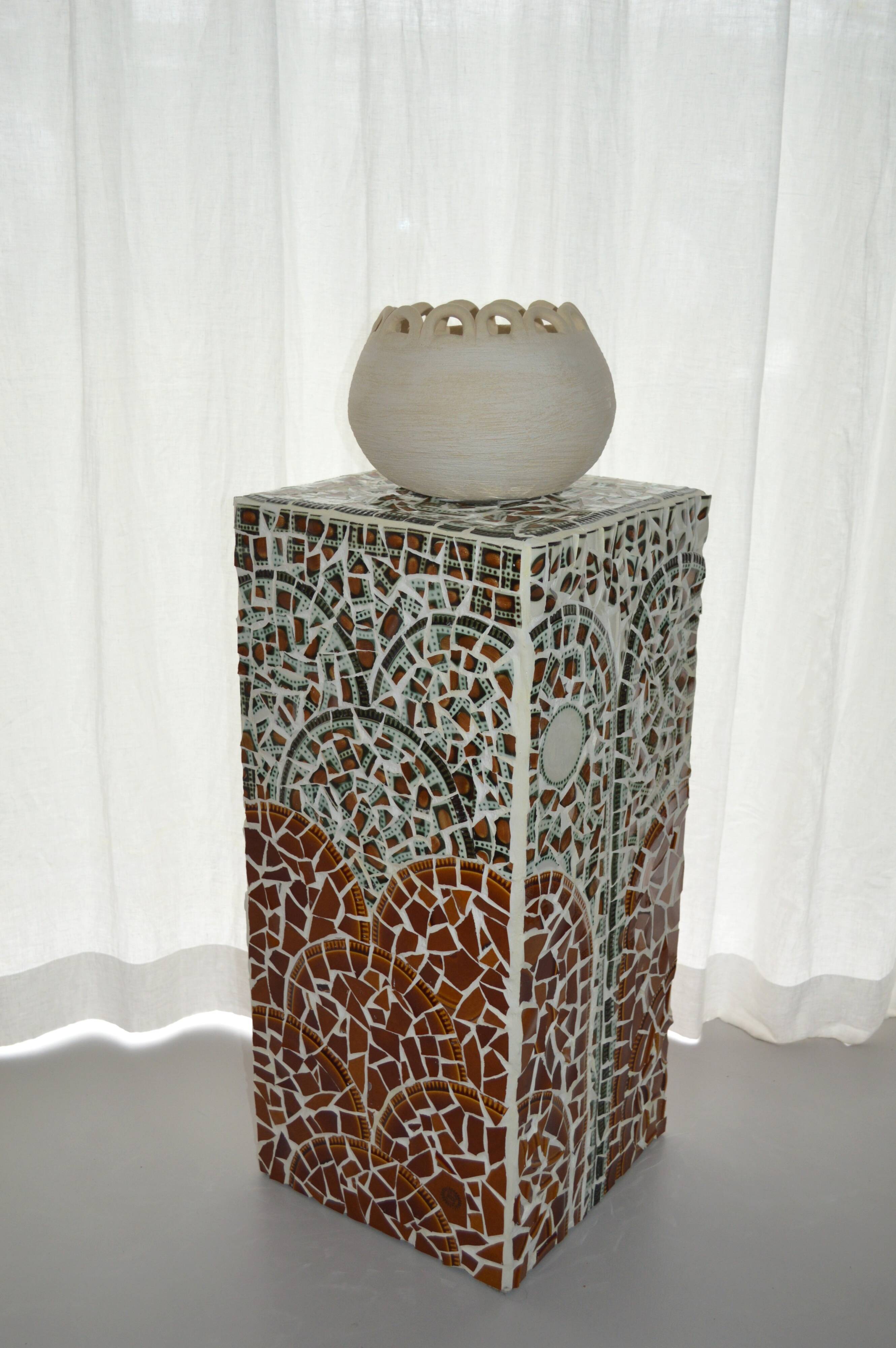 Mosaic column stele from the 1970s