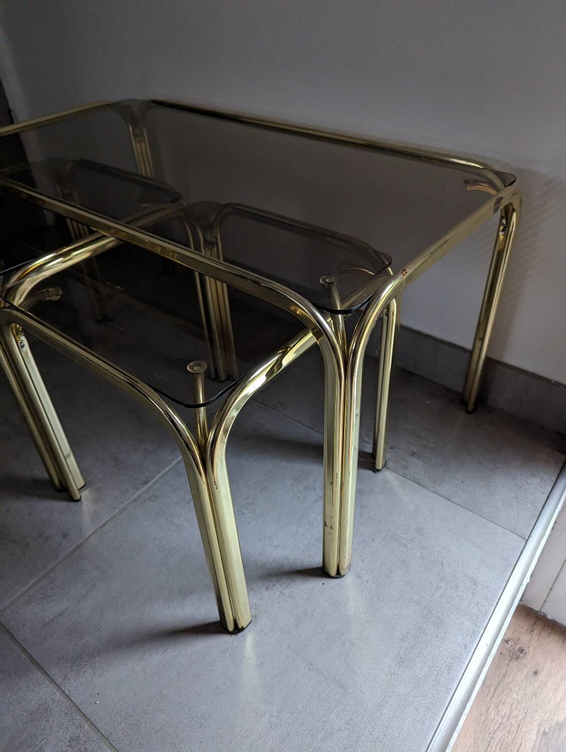 Mid century nesting table from the 80s