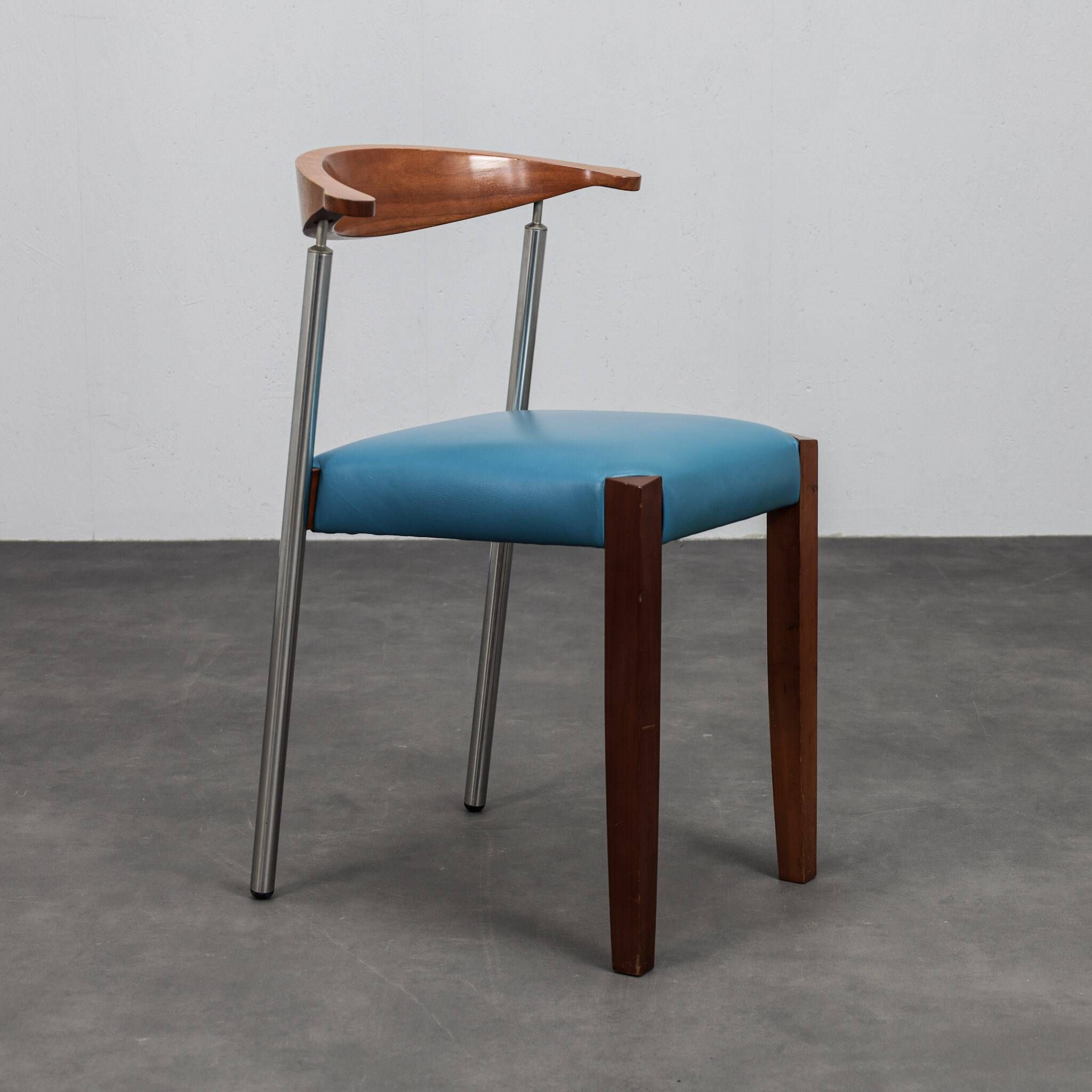 Set of 4 postmodern leather dining chairs, Italy, 1990s