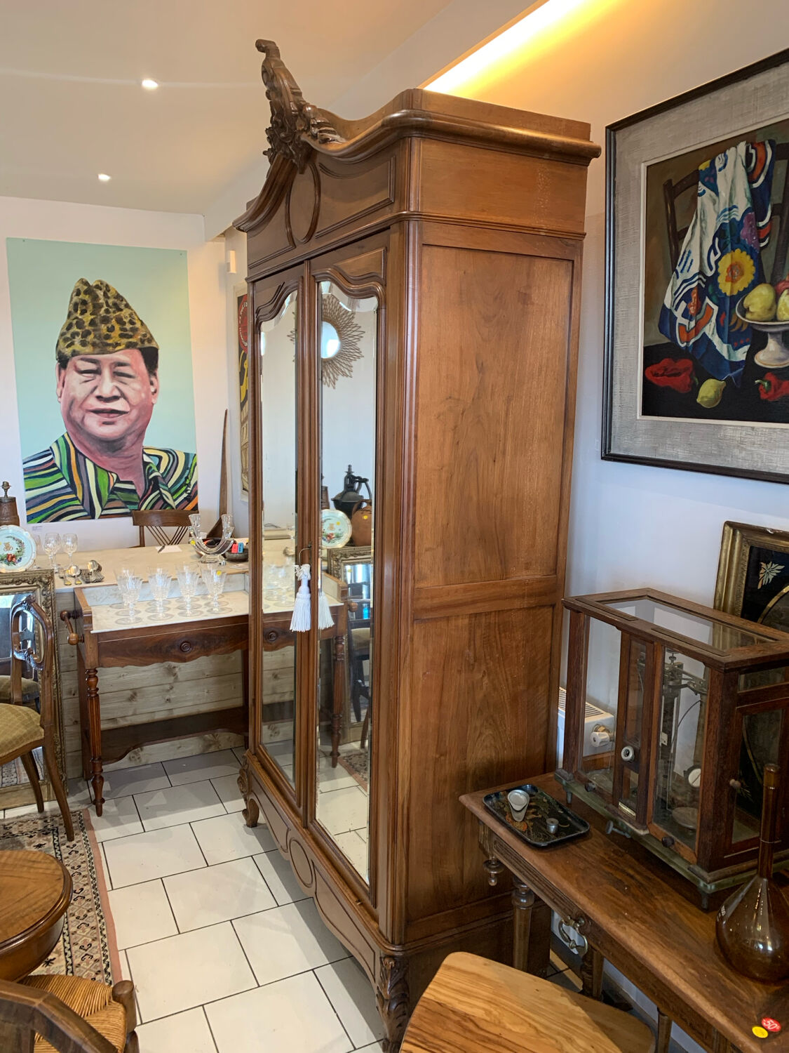 Armoire Ancienne circa 1900 Noyers