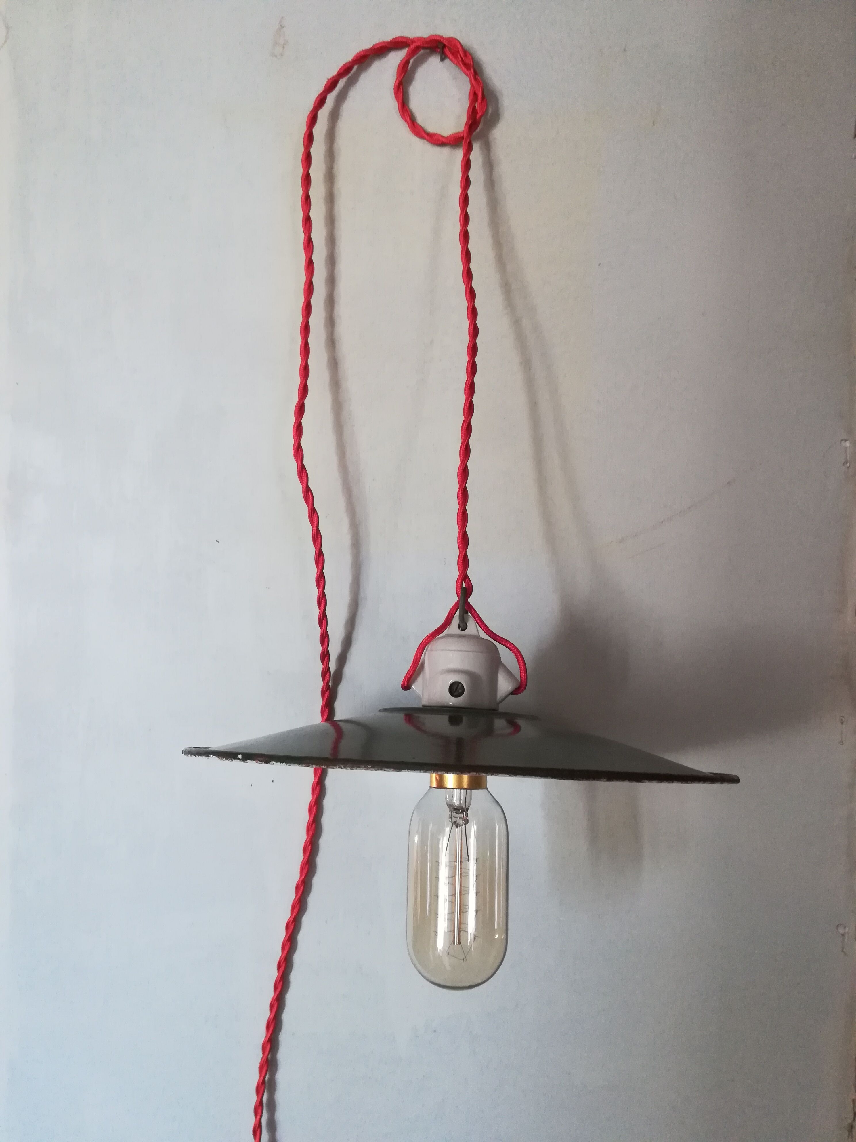 Industrial hanging lamp