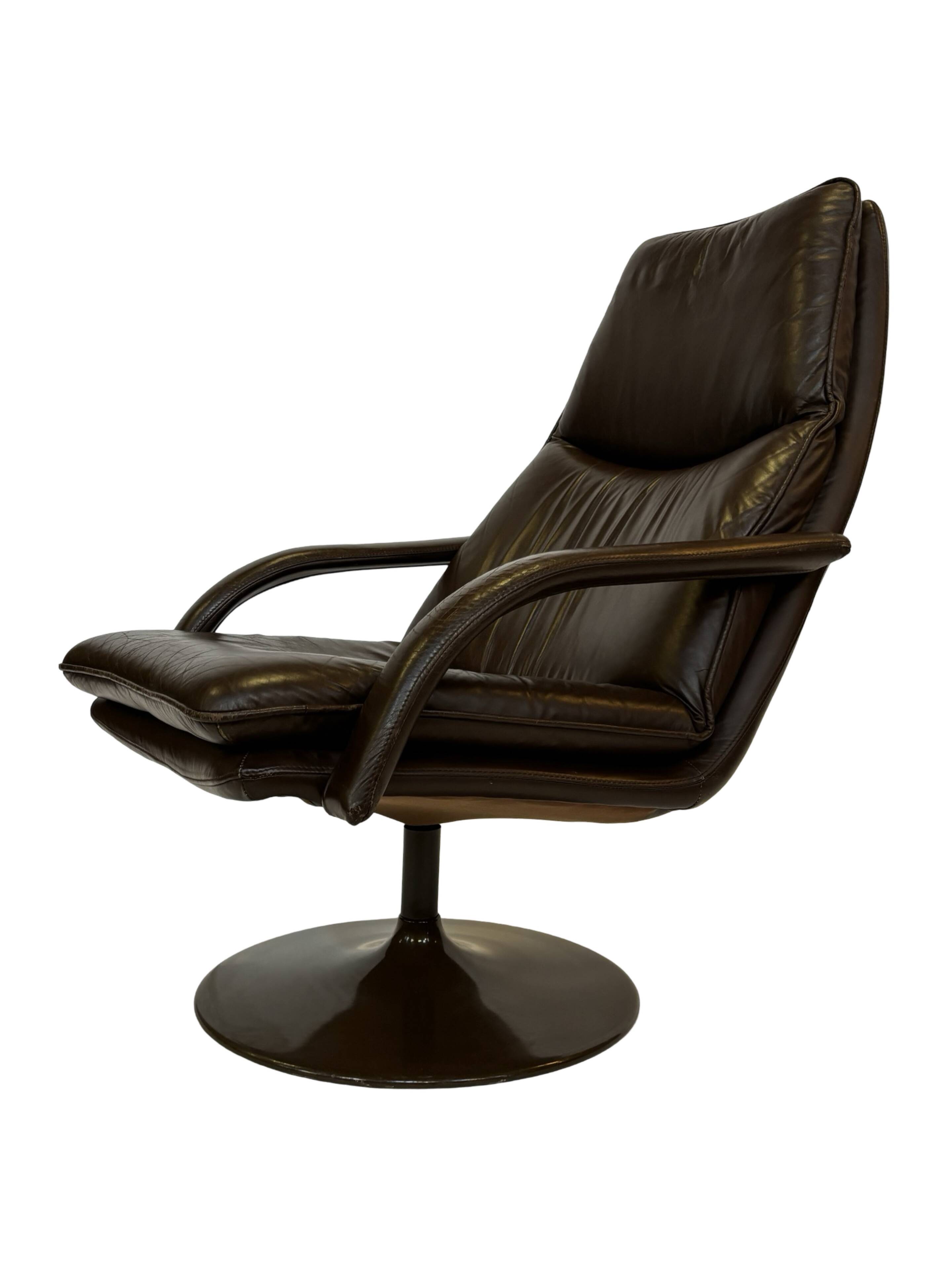 Vintage Artifort lounge chair Geoffrey Harcourt Design Easy Chair