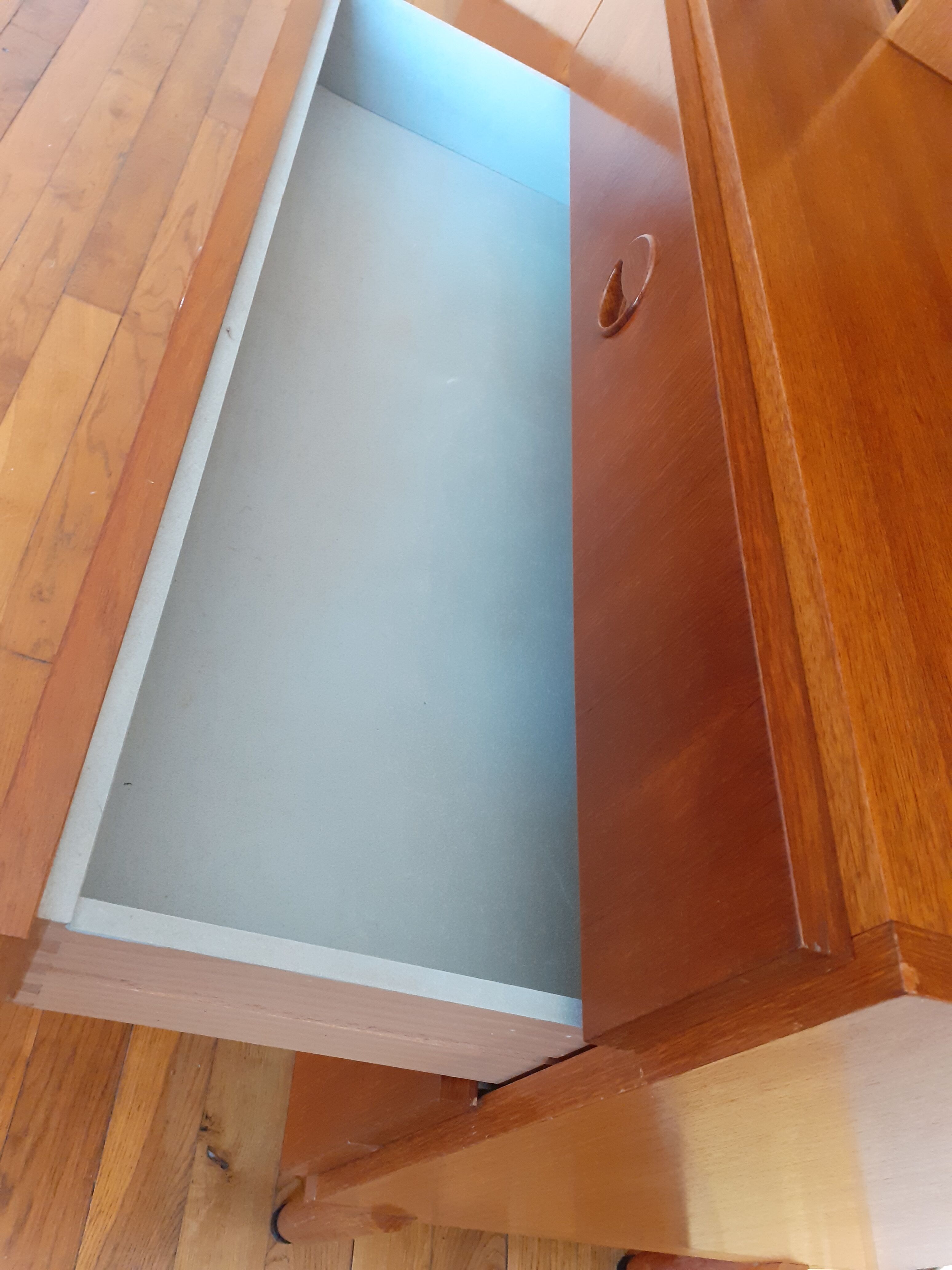 Meuble de rangement en teck