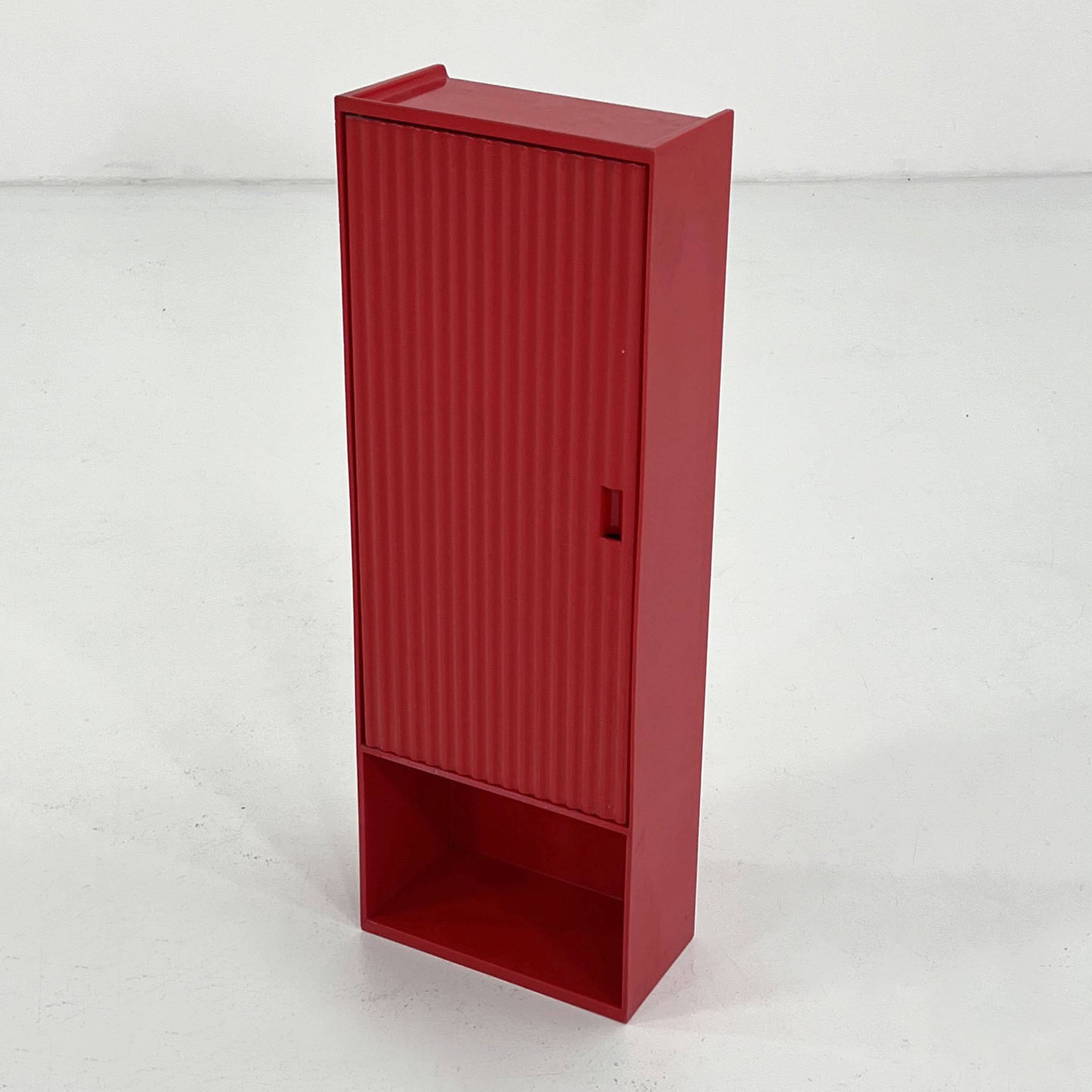 Medicine cabinet model T333 by Metalplastica, 1970