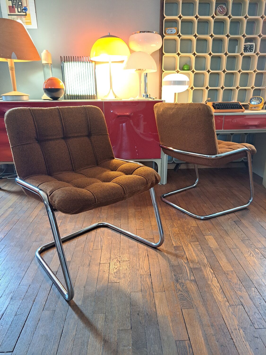 Suite of 6 armchairs airborne storm yves christin

1970's