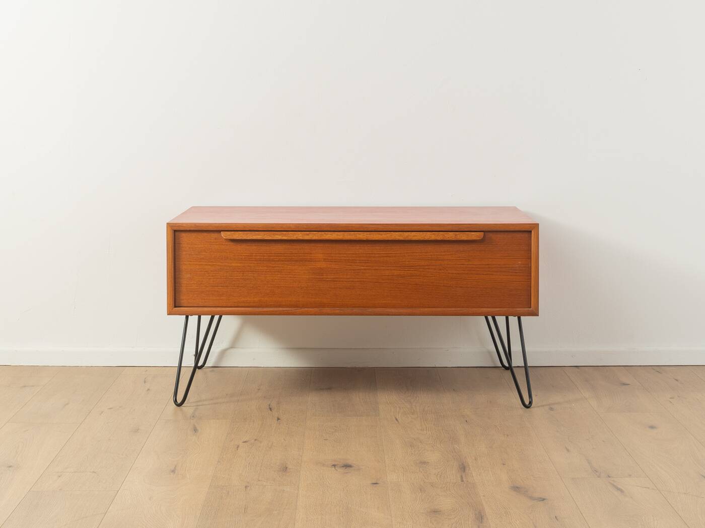 Stylish red chest of drawers from the 60s, WK Möbel