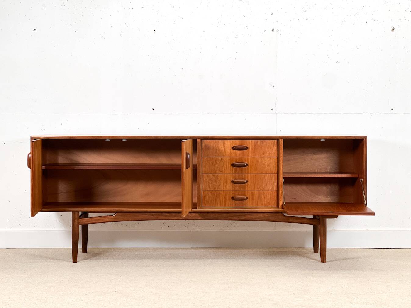 Sideboard (Brasilia Collection)