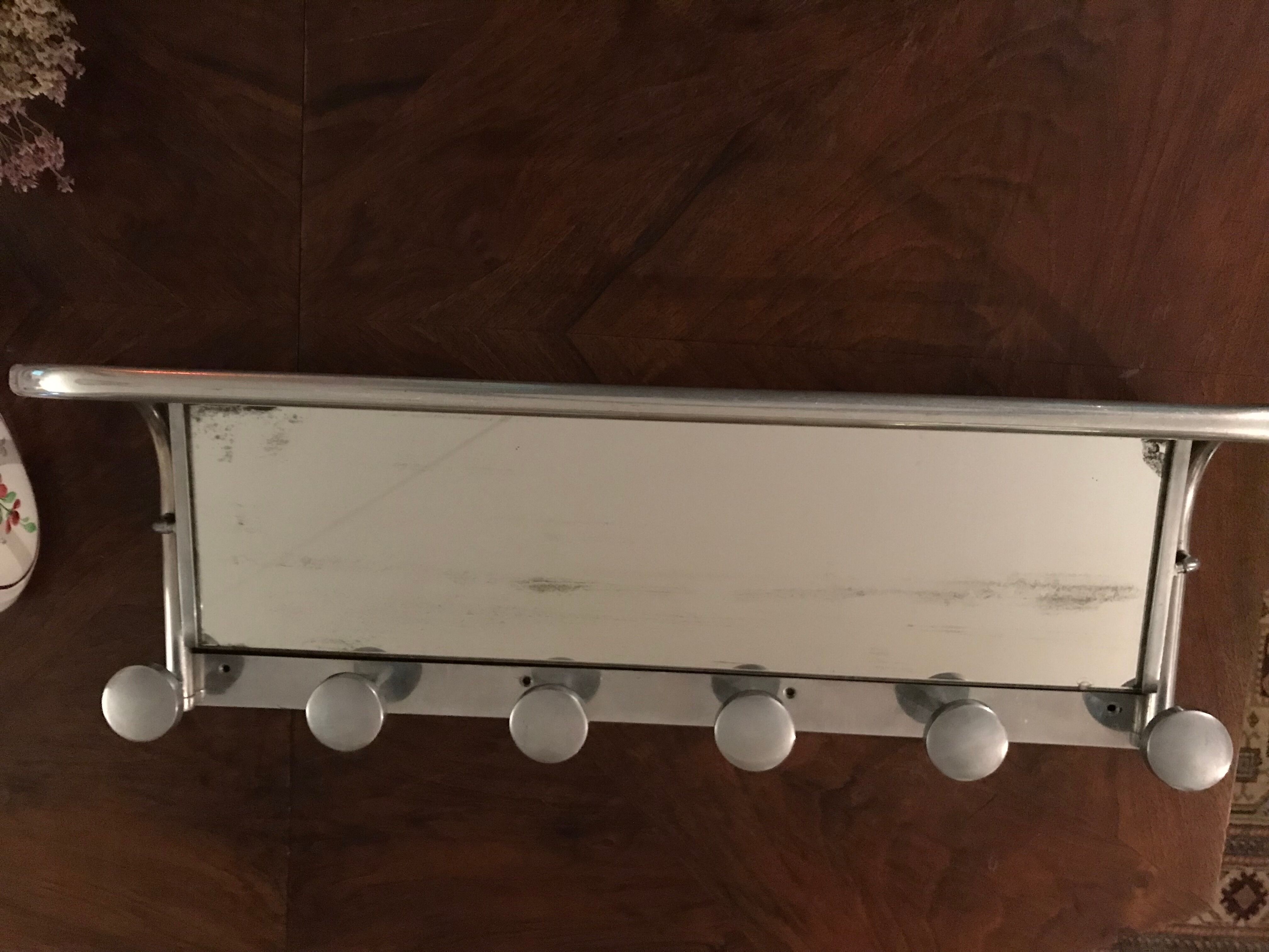 Wall coat rack
