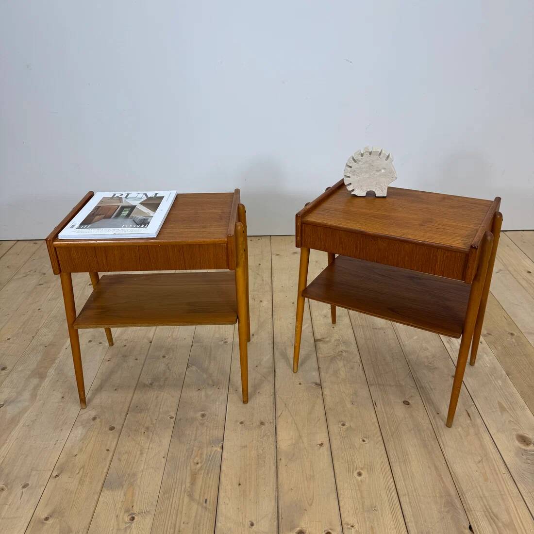 Paire de tables de chevet en teck par AB Carlström, 1960