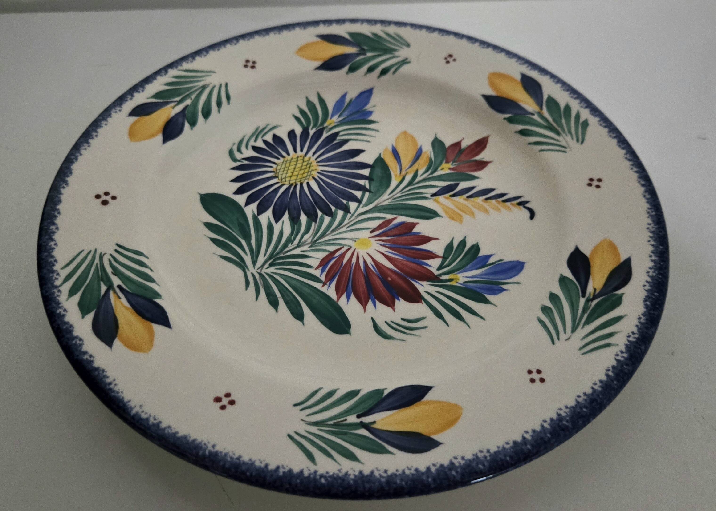 Quimper porcelain plate H