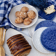 Set of 4 plates and 1 majorelle dish