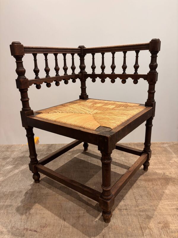 Chaise d’angle ancienne française