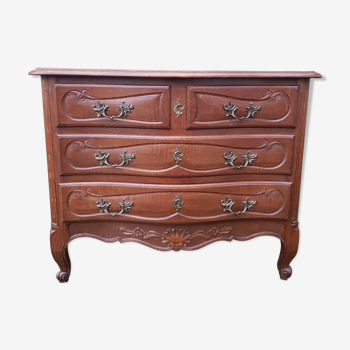 Very nice chest of drawers