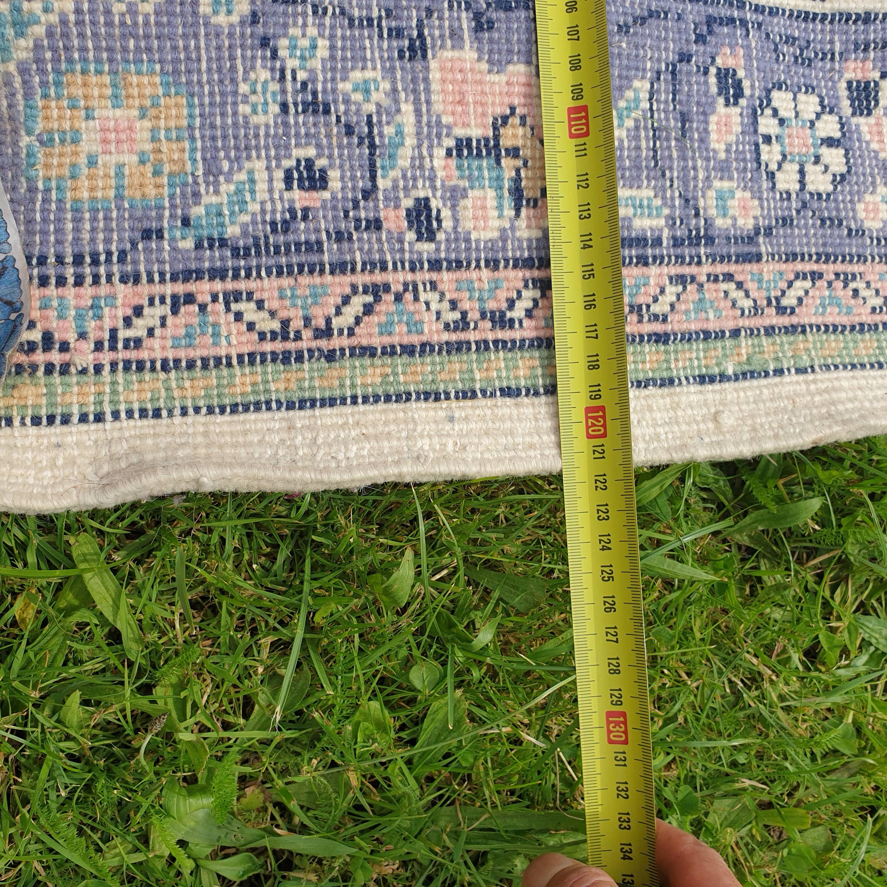 Tapis tunisien tissé à a la main en laine