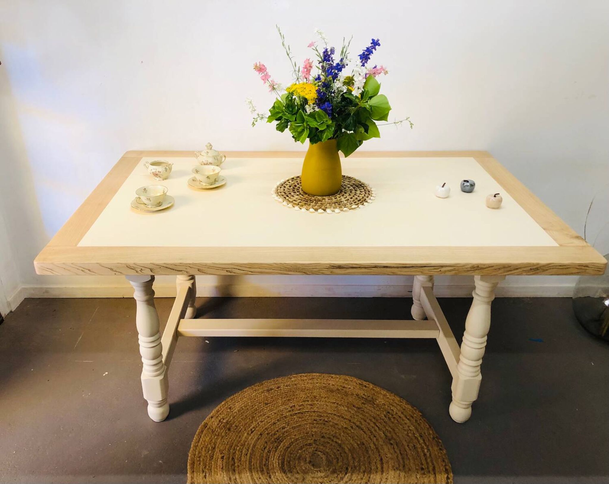 Farm table