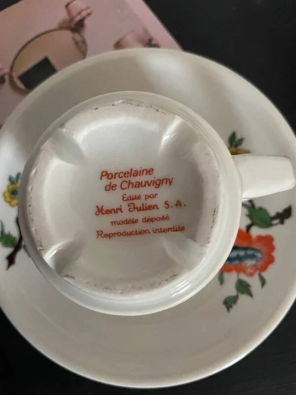 Tasses et sous tasses porcelaine