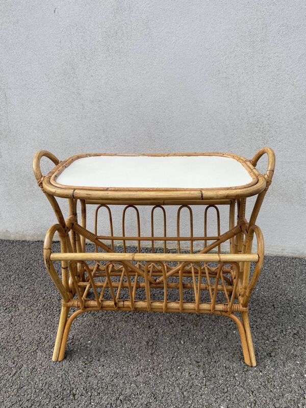 Table d'appoint en rotin 1970