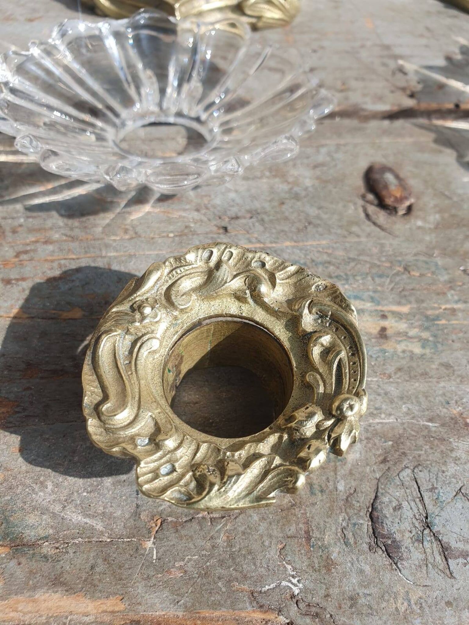 paire bougeoirs bronze