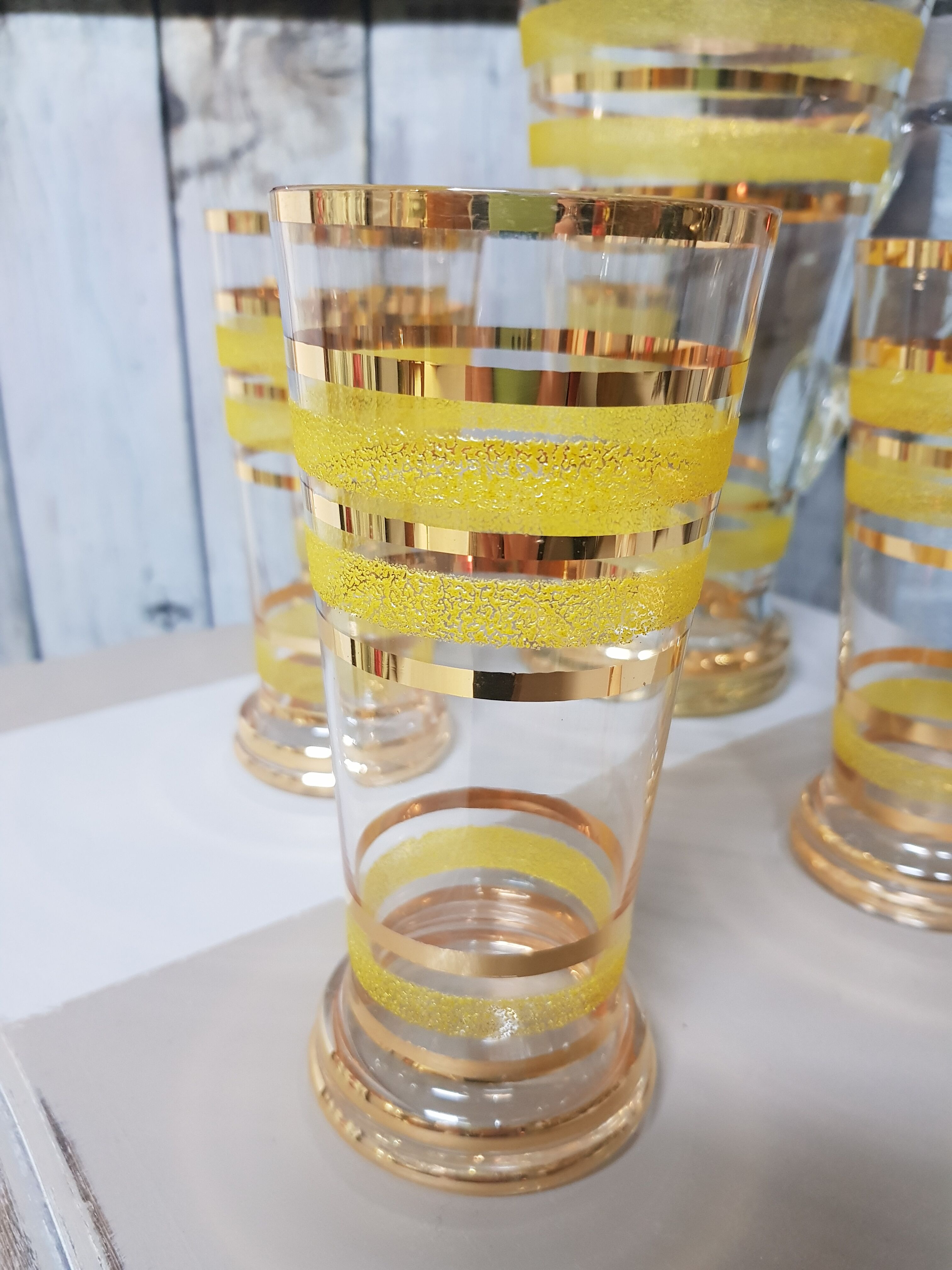 Service has vintage orangeade