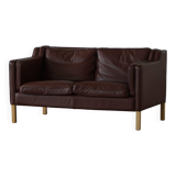 Stouby Møbelfabrik, two-seater sofa in mid-century style in brown leather, 1970s.
