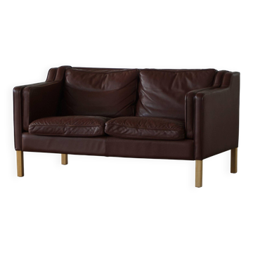 Stouby Møbelfabrik, two-seater sofa in mid-century style in brown leather, 1970s.