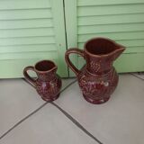 Lot 2 pitchers