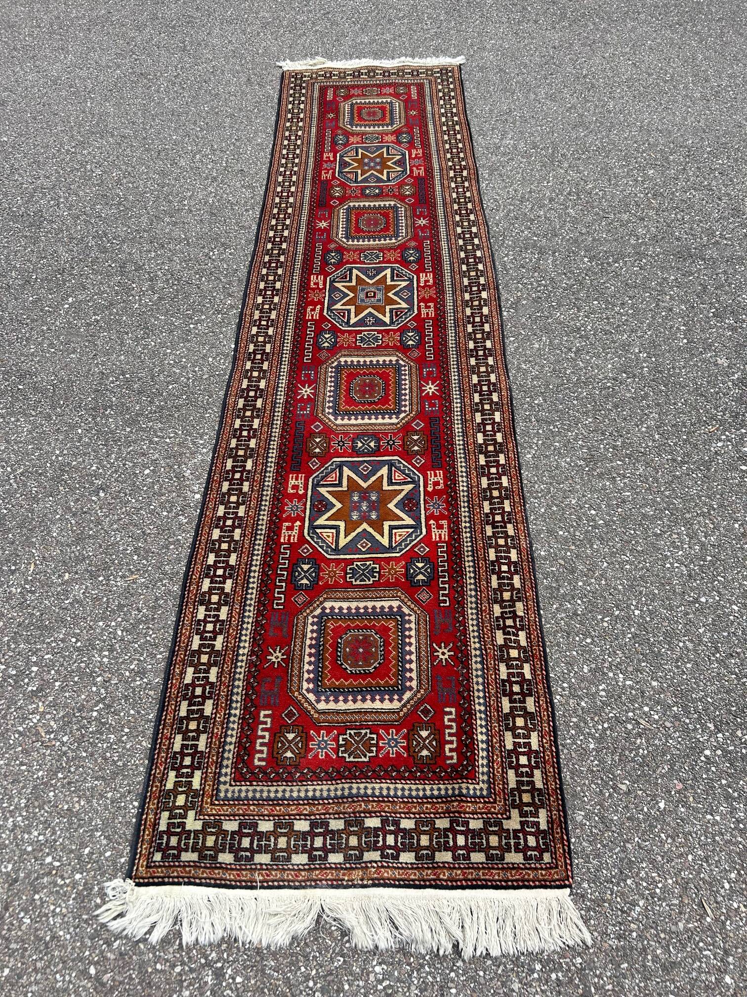 grand tapis de couloir persan