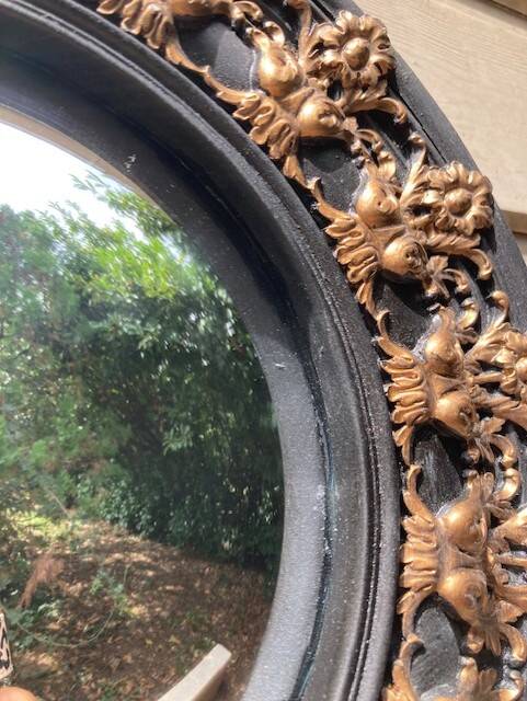 Witch's mirror or convex mirror