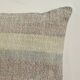 Coussin artisanal en toile ancienne style Kilim