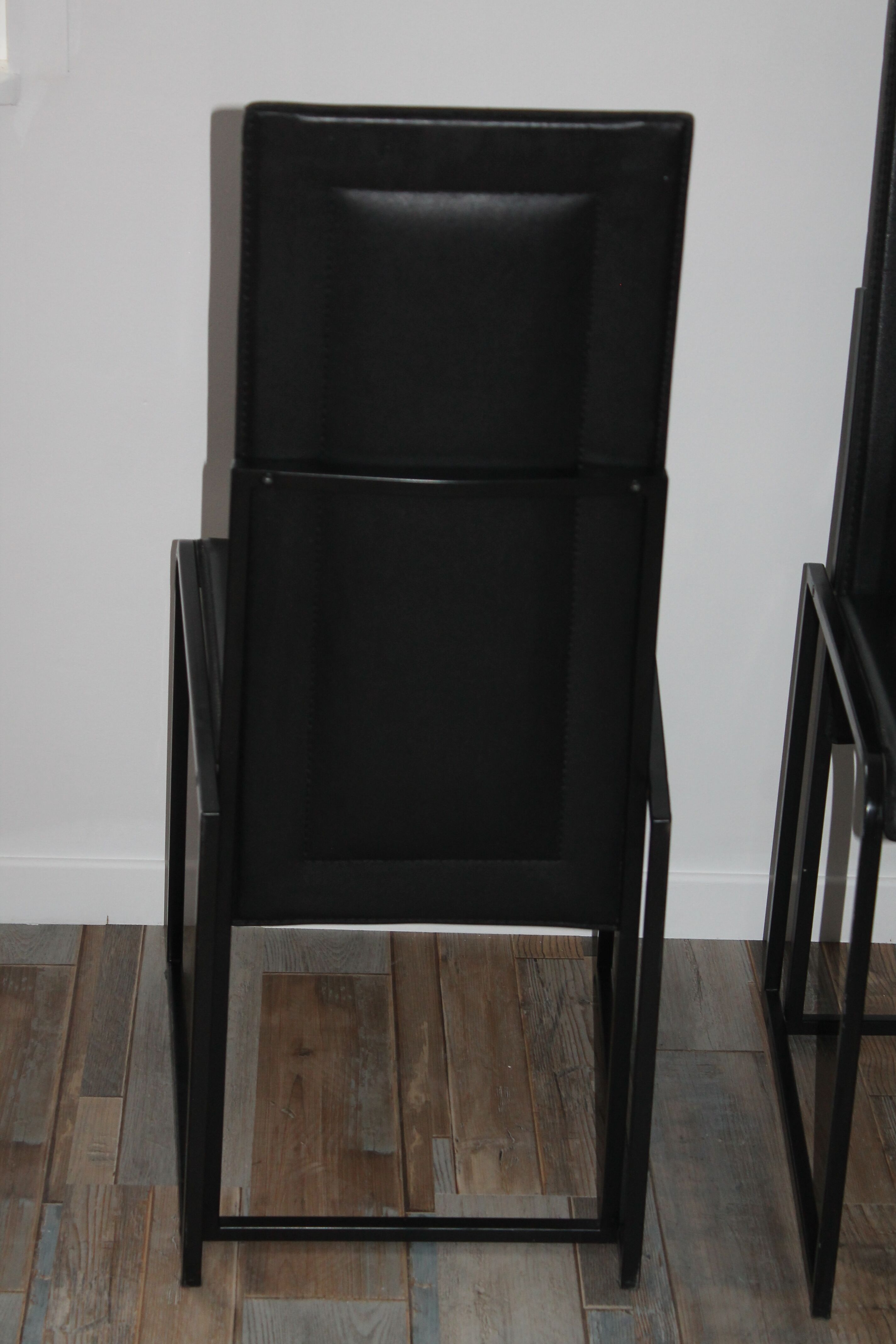 Lot de 4 chaises vintage cuir piqure sellier