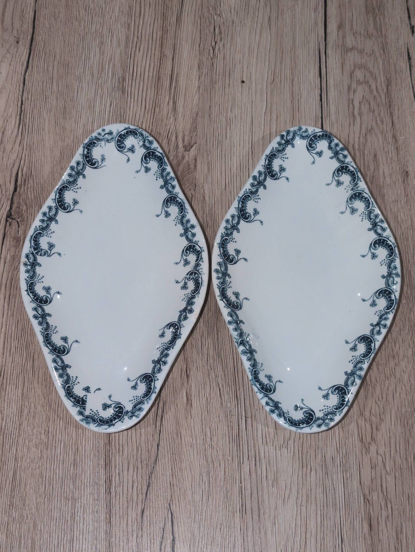 Pair of Saint Amand Hamage Byzantine Earthenware Dishes 24cm