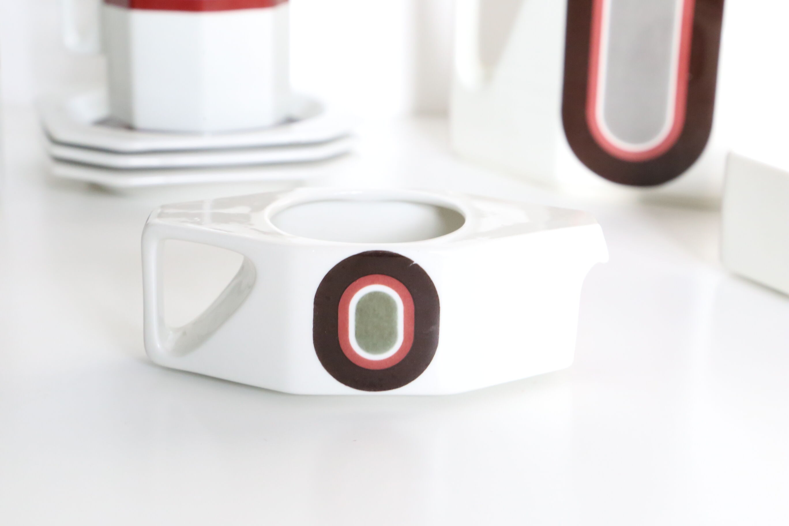 Coffee service from the Villeroy and Boch avant-garde range